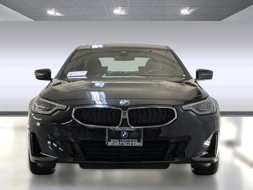 2023 BMW 230 i