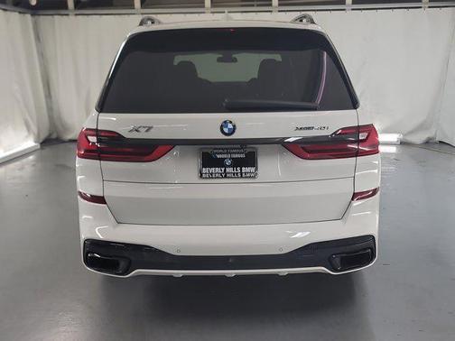 2022 BMW X7 xDrive40i