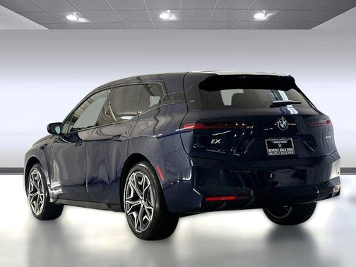 2026 BMW iX xDrive45