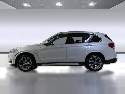 White 2017 BMW X5 xDrive35i