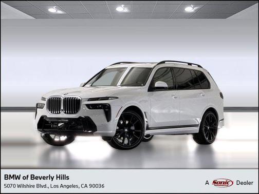 Mineral White Metallic 2026 BMW X7 xDrive40i