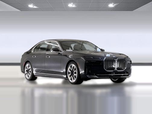 Dark Graphite Metallic 2026 BMW i7 eDrive50