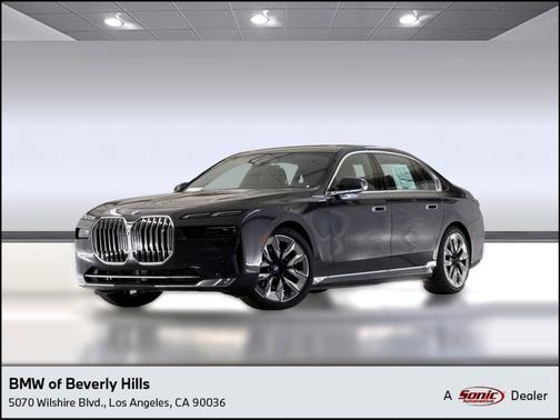 Dark Graphite Metallic 2026 BMW i7 eDrive50