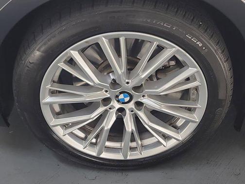 2023 BMW 330 330i