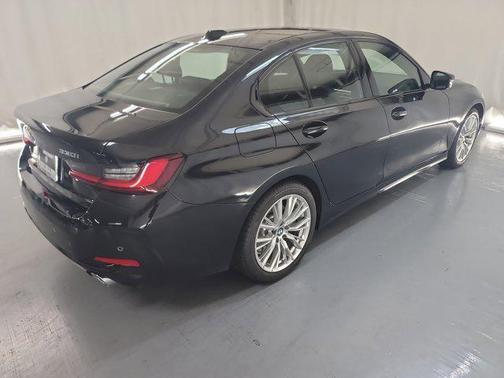 2023 BMW 330 330i