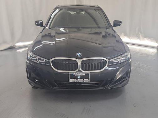 2023 BMW 330 330i