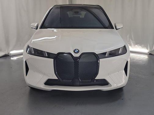 2026 BMW iX xDrive60