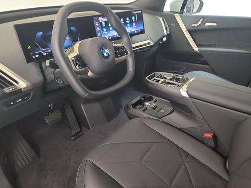 2026 BMW iX xDrive60