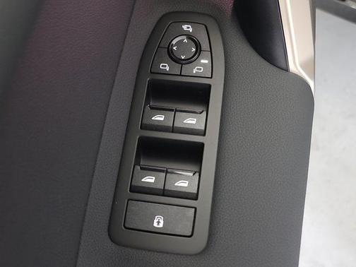 2026 BMW iX xDrive60