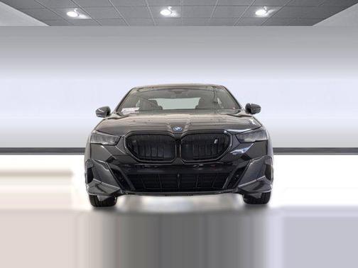 Black Sapphire Metallic 2026 BMW i5 eDrive40