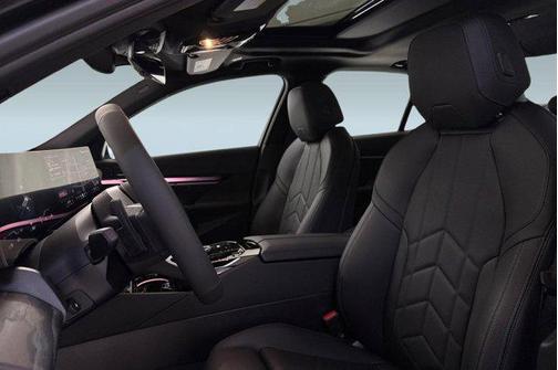 Black Sapphire Metallic 2026 BMW i5 eDrive40