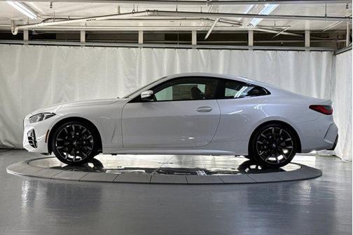 Mineral White Metallic 2026 BMW 430 i