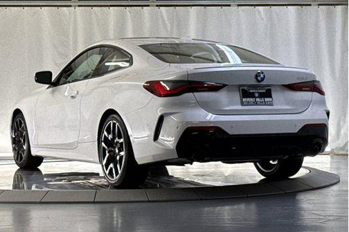 Mineral White Metallic 2026 BMW 430 i