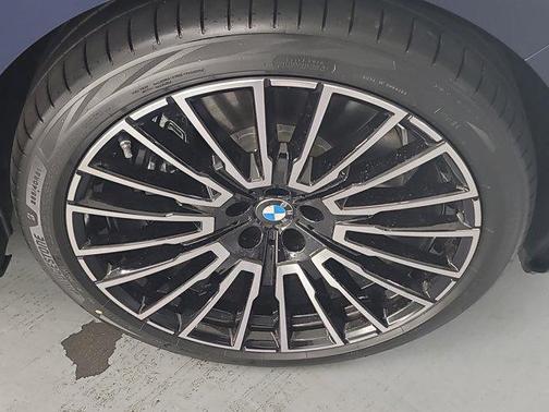 2025 BMW 760 i xDrive