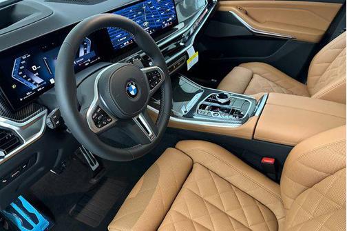 2026 BMW X5 M60i