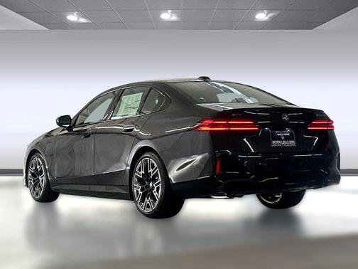 2026 BMW 550e 550e xDrive