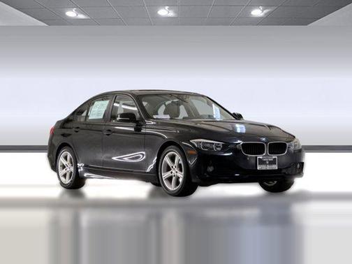 Black 2013 BMW 320 i