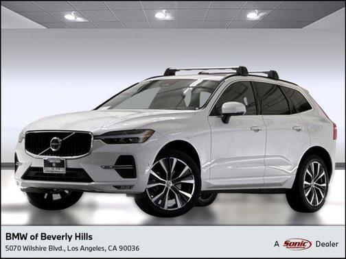 2022 Volvo XC60 B5 Momentum