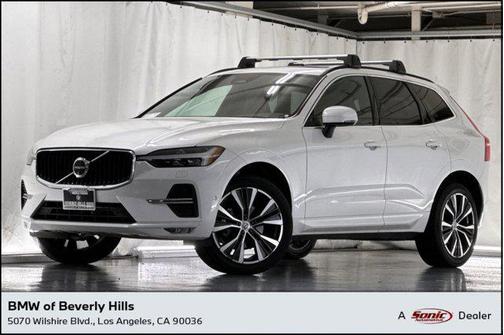 2022 Volvo XC60 B5 Momentum
