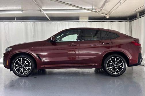 2023 BMW X4 xDrive30i