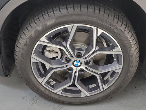 2022 BMW X1 sDrive28i