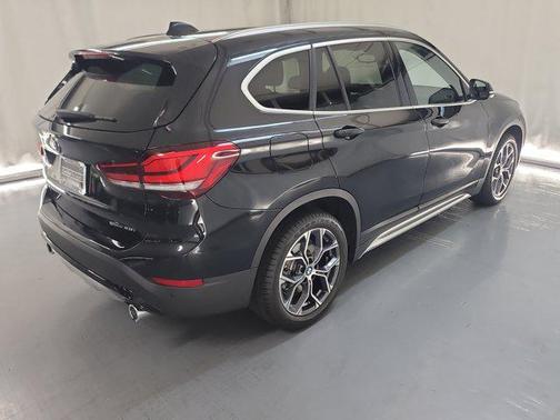 2022 BMW X1 sDrive28i