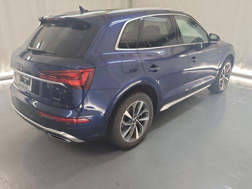 2022 Audi Q5 45 S line Premium