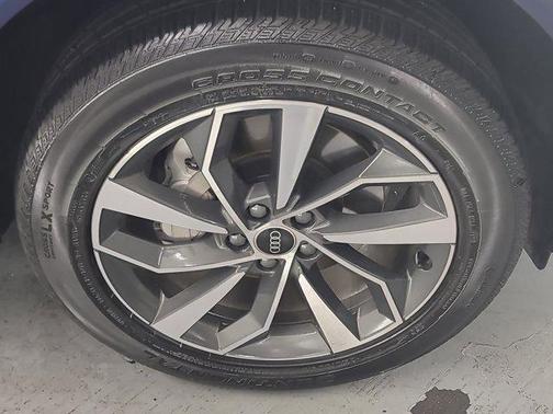 2022 Audi Q5 45 S line Premium