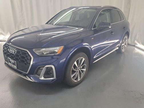 2022 Audi Q5 45 S line Premium