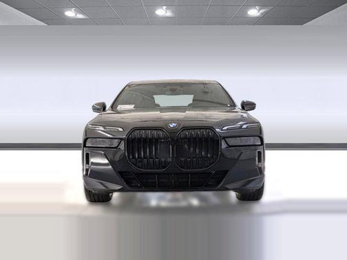 Black Sapphire Metallic 2025 BMW 760 xDrive