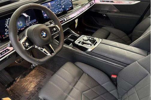 Black Sapphire Metallic 2025 BMW 760 xDrive