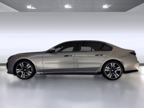 2024 BMW 740 740i