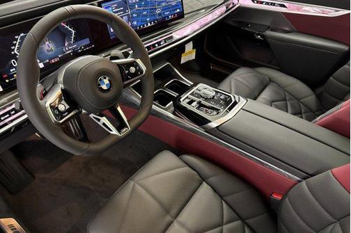 2026 BMW 740 740i