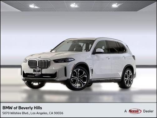 Alpine White 2026 BMW X5 PHEV xDrive50e