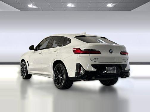 2023 BMW X4 xDrive30i