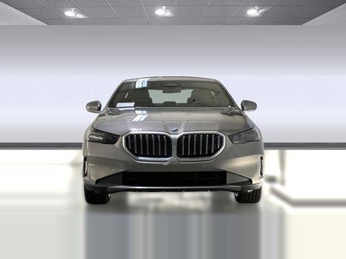 2026 BMW 530 530i