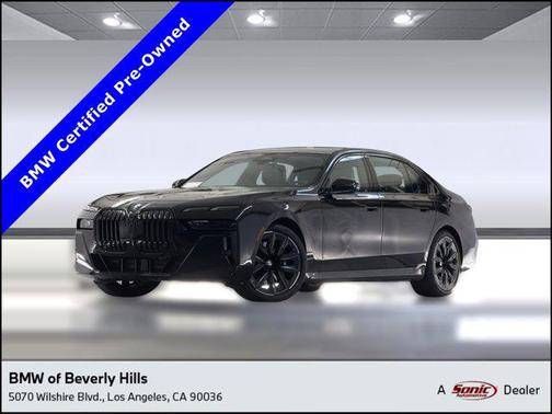 Black Sapphire Metallic 2023 BMW 740 i
