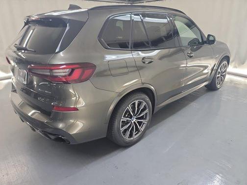 2022 BMW X5 PHEV xDrive45e