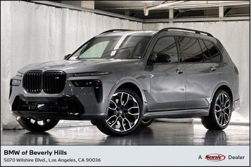 2025 BMW X7 M60i
