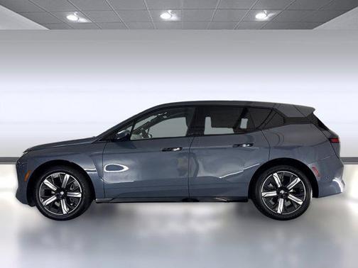 2026 BMW iX xDrive45