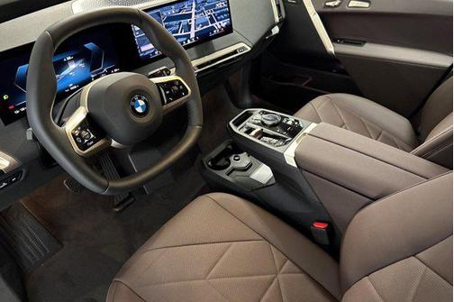 2026 BMW iX xDrive45