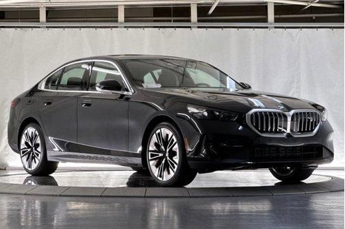 Black Sapphire Metallic 2026 BMW 530 530i