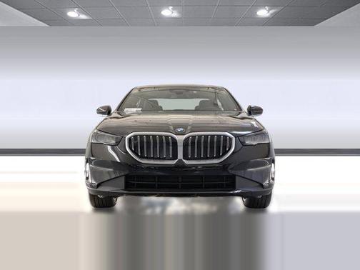 Black Sapphire Metallic 2026 BMW 530 530i
