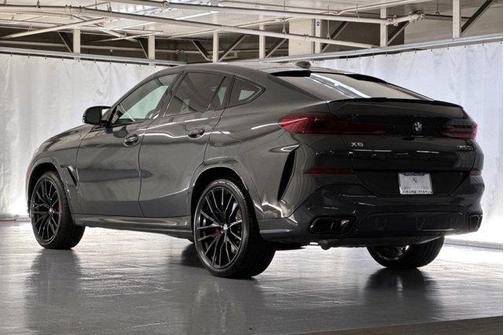 2024 BMW X6 M60i