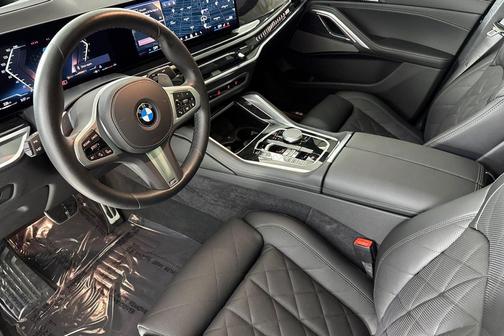 Black Sapphire Metallic 2026 BMW X6 xDrive40i