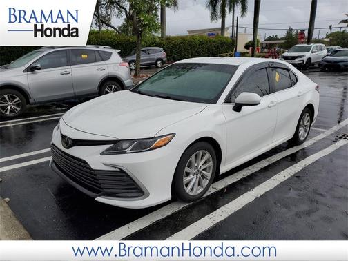 2023 Toyota Camry LE