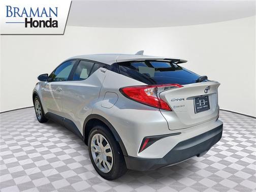 2021 Toyota C-HR LE