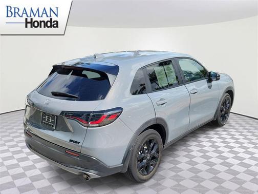 Urban Gray Pearl 2024 Honda HR-V Sport