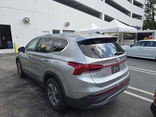 2021 Hyundai SANTA FE SE