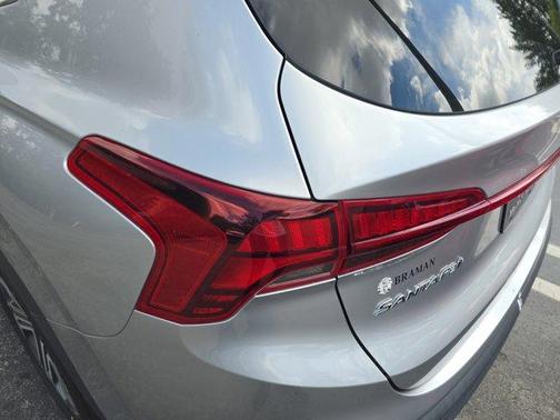 2021 Hyundai SANTA FE SE